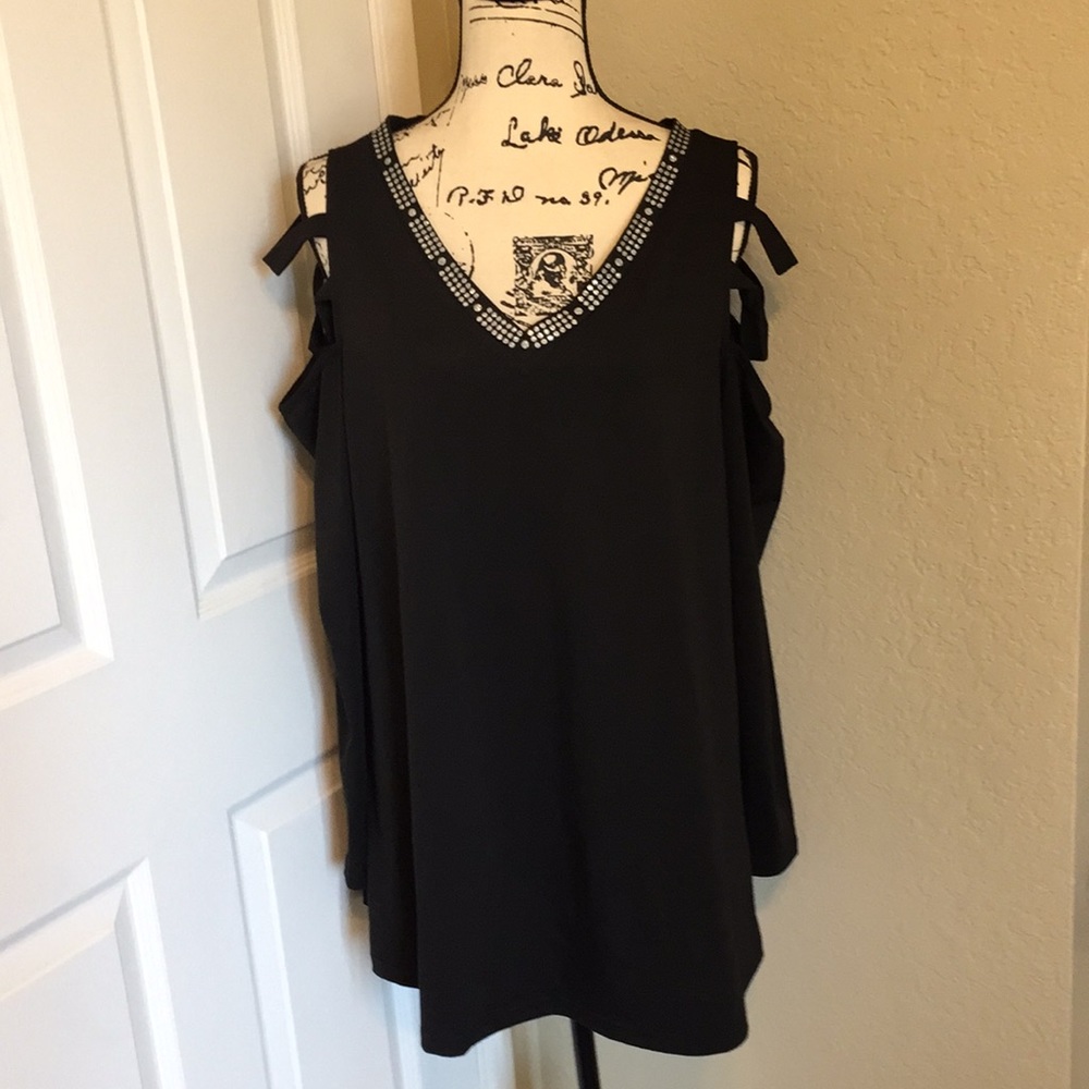 - C.O.Z.Y women top plus size XL new